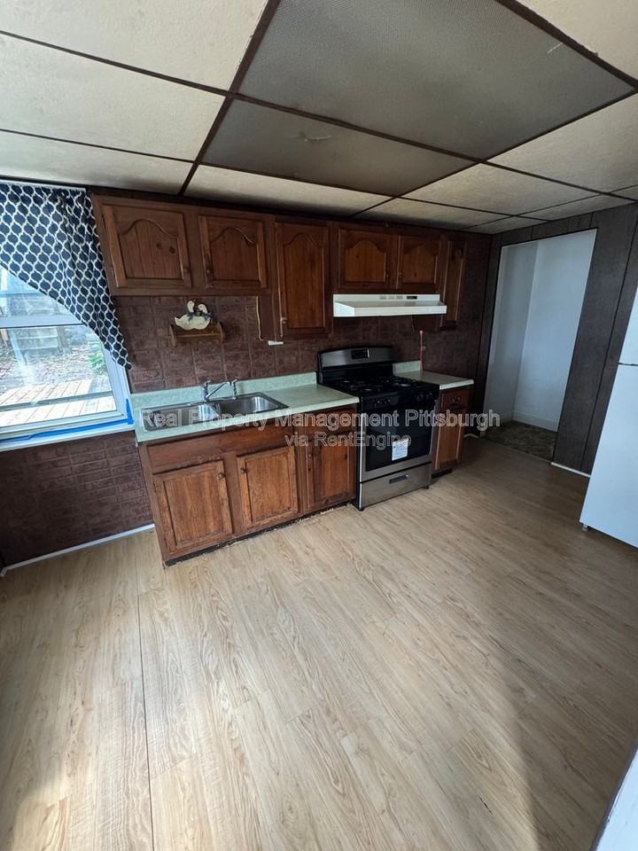 2812 Edwards Way - Photo 5 of 16