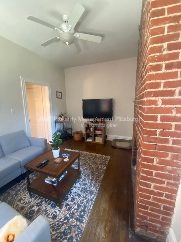 207 S Millvale Ave #1