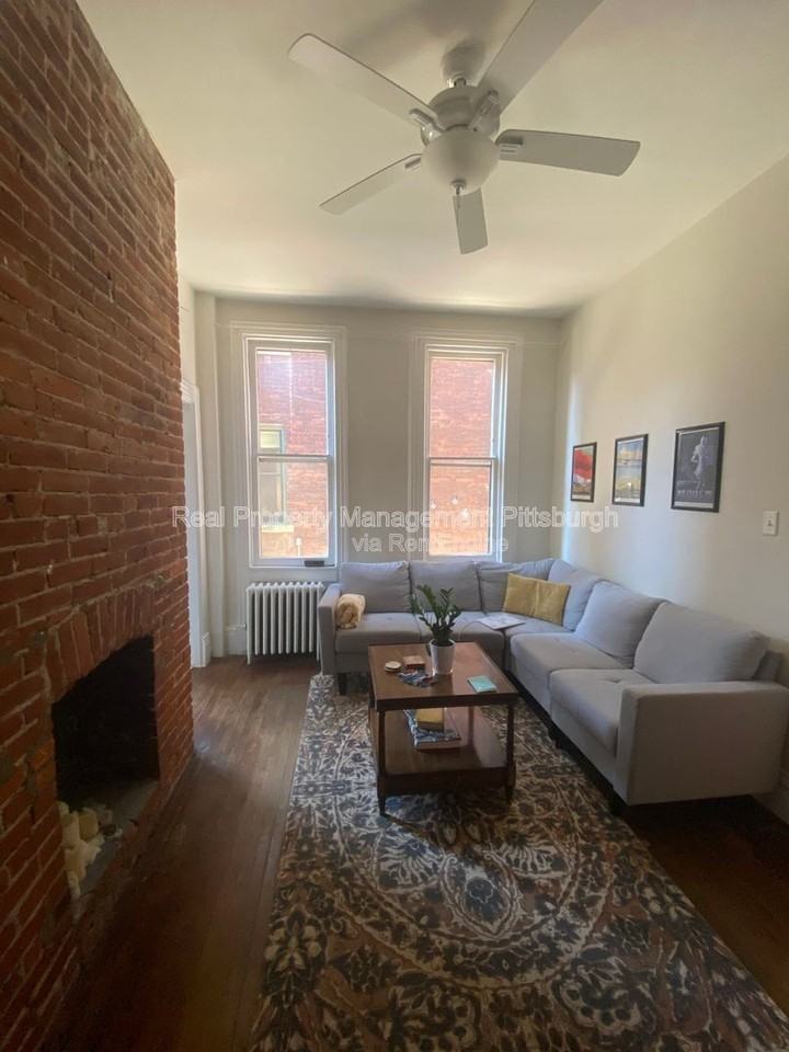 207 S Millvale Ave #1 - Photo 2 of 38