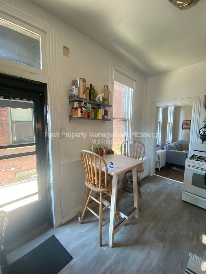207 S Millvale Ave #1 - Photo 6 of 38