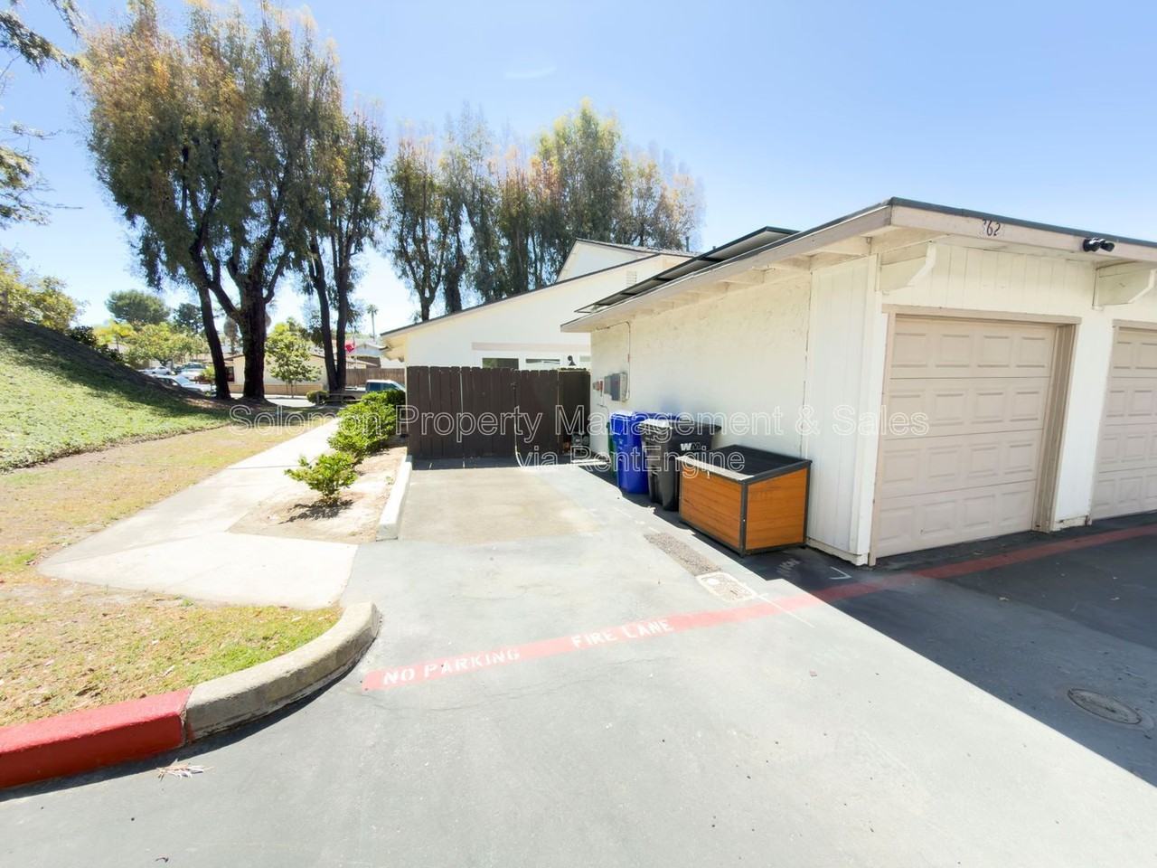 3623 Harbor Crest Way - Photo 4 of 21