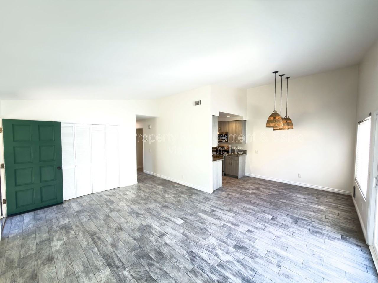 3623 Harbor Crest Way - Photo 6 of 21