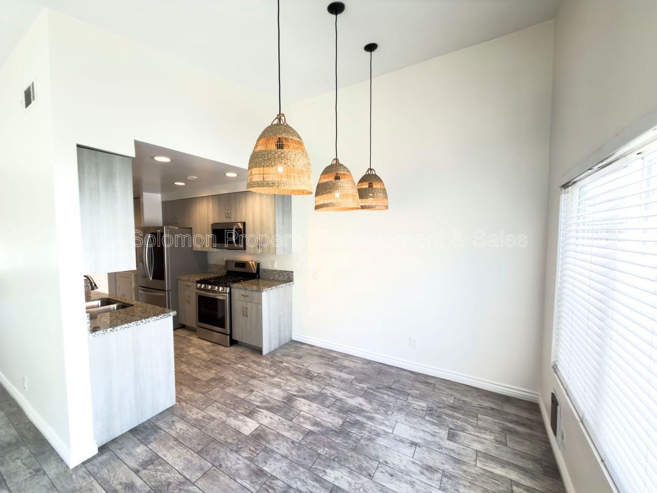 3623 Harbor Crest Way - Photo 7 of 21