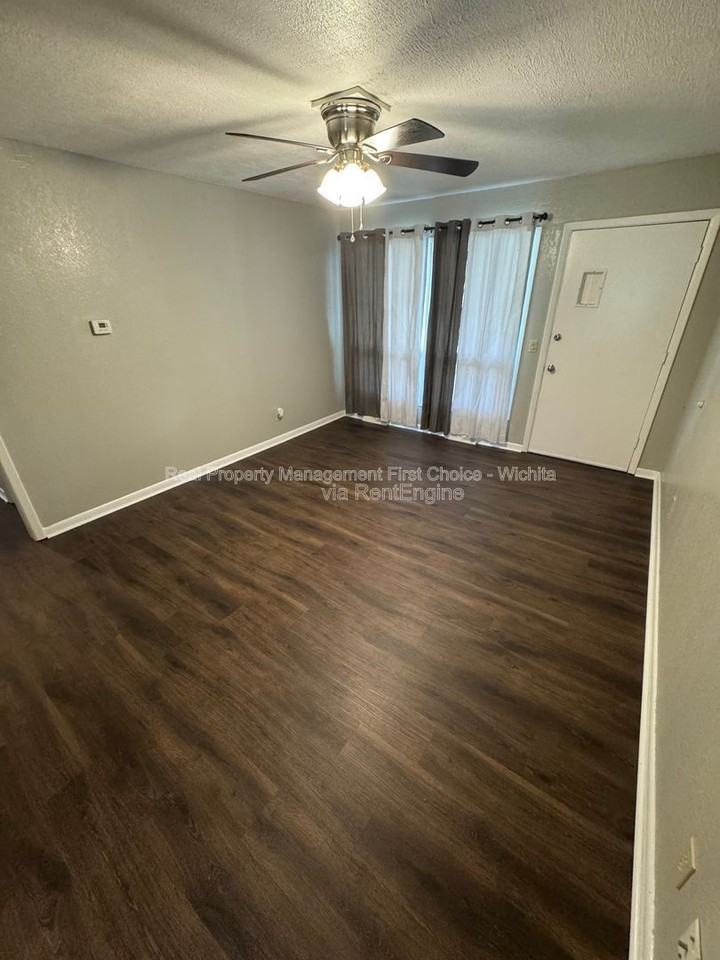 2136 S Euclid Ave - Photo 6 of 28