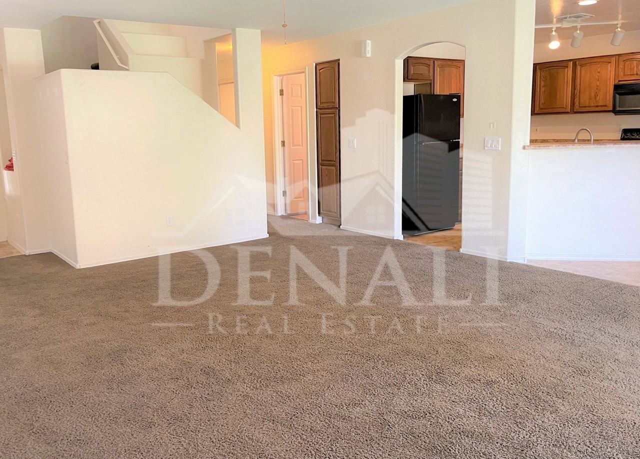 31443 N Cactus Dr - Photo 4 of 18