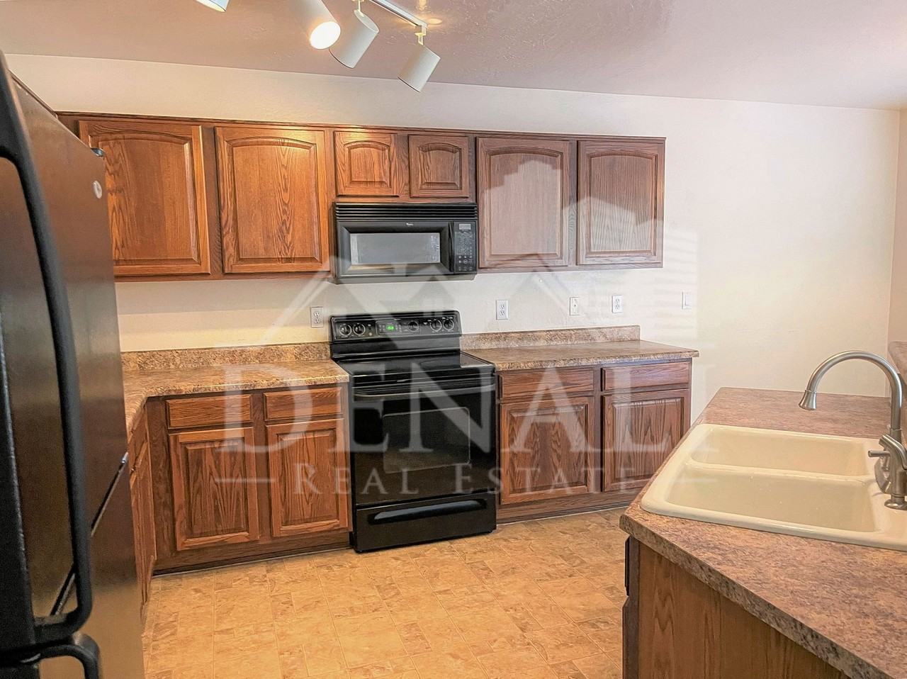 31443 N Cactus Dr - Photo 5 of 18