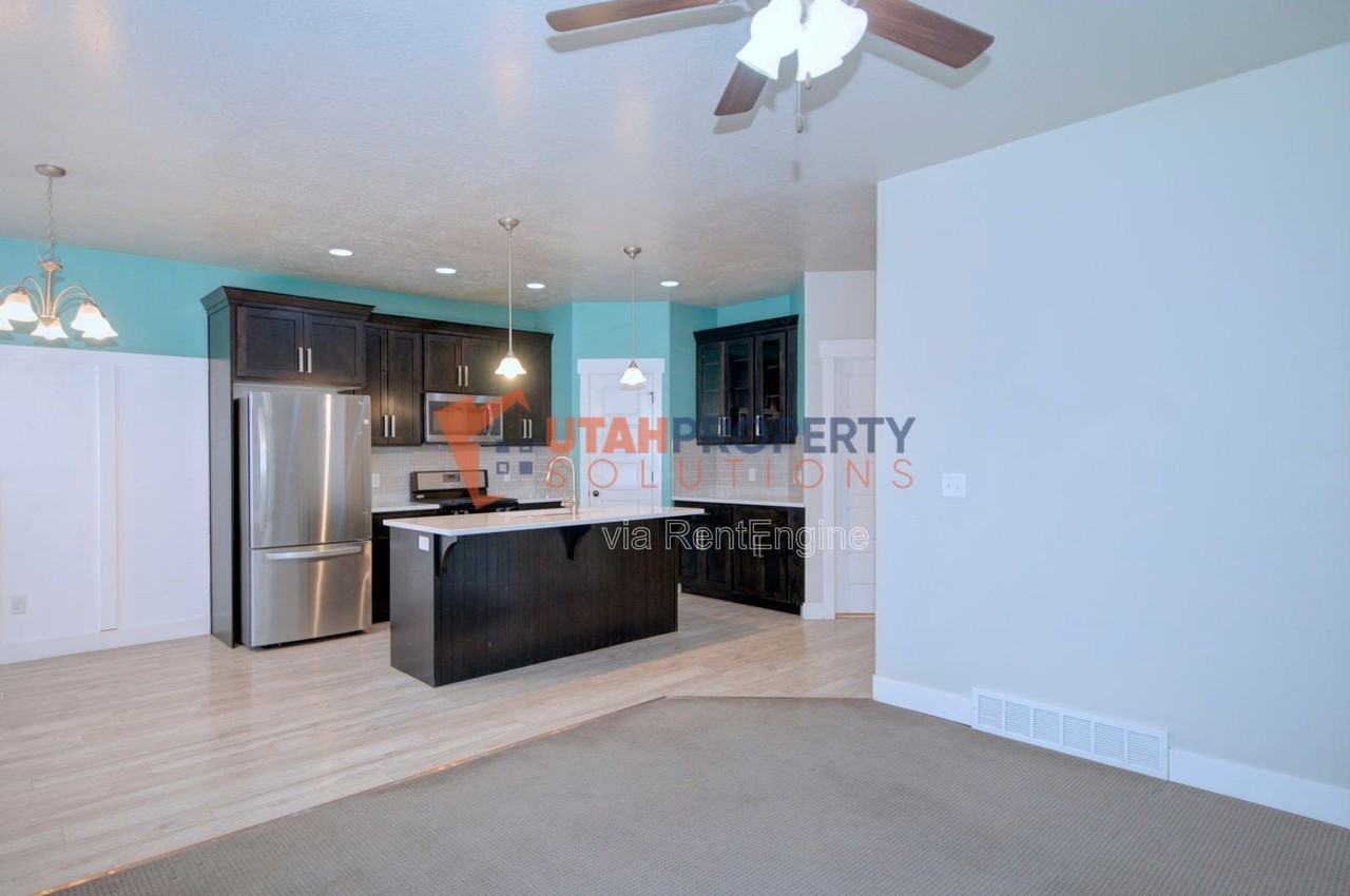 15351 S Tarawa Dr - Photo 5 of 27