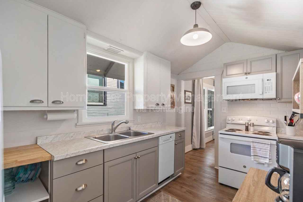 1810 W 11th Ave - Photo 7 of 30