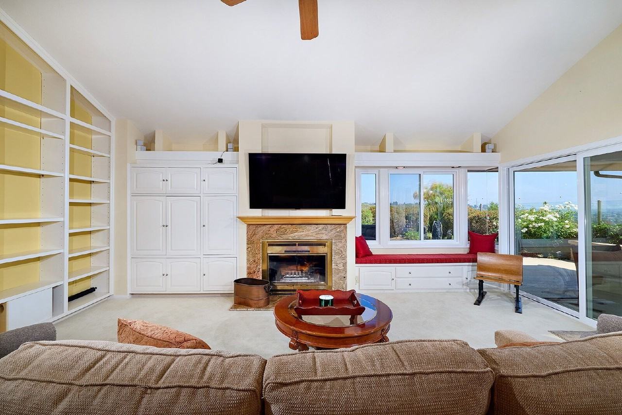 7118 El Fuerte St - Photo 6 of 50