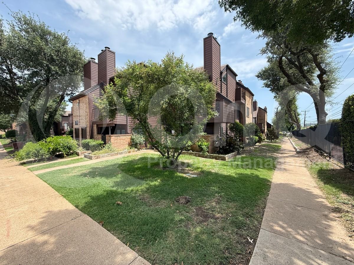 1700 Baird Farm Cir #1306