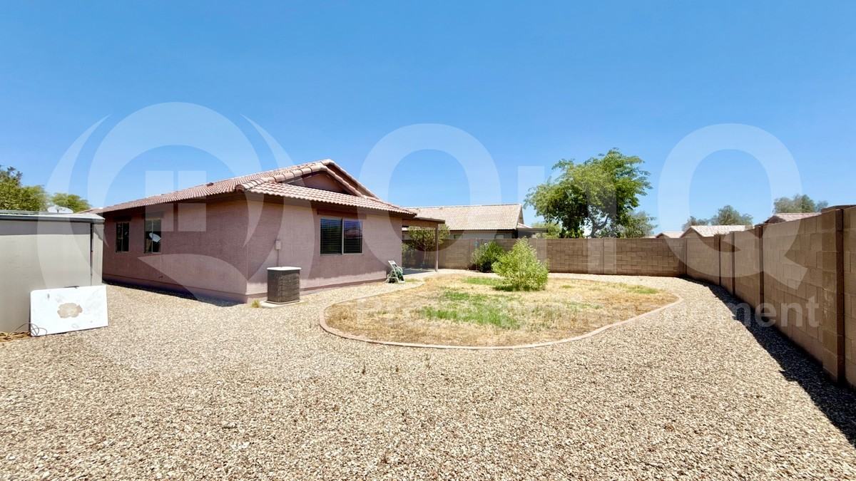 17241 W Apache St - Photo 4 of 17