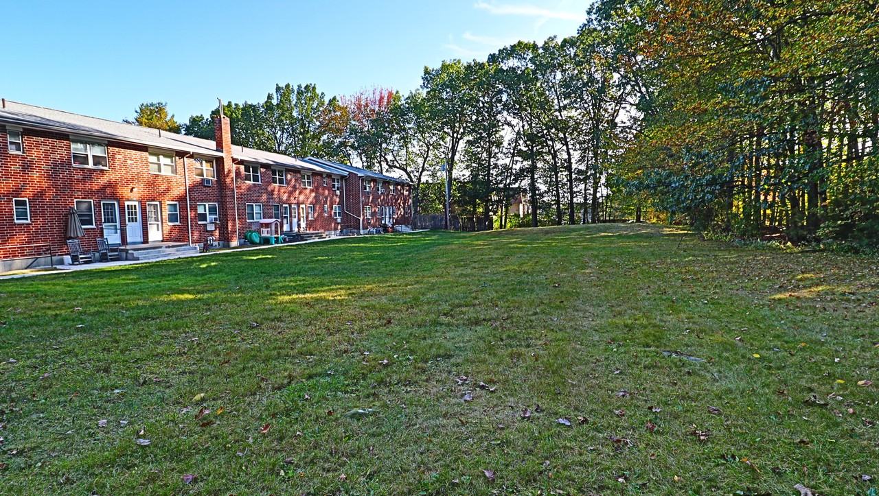139 Litchfield Pines Dr #D - Photo 3 of 30