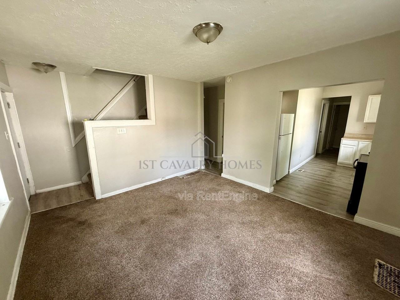 289 Sumner Ct - Photo 4 of 8