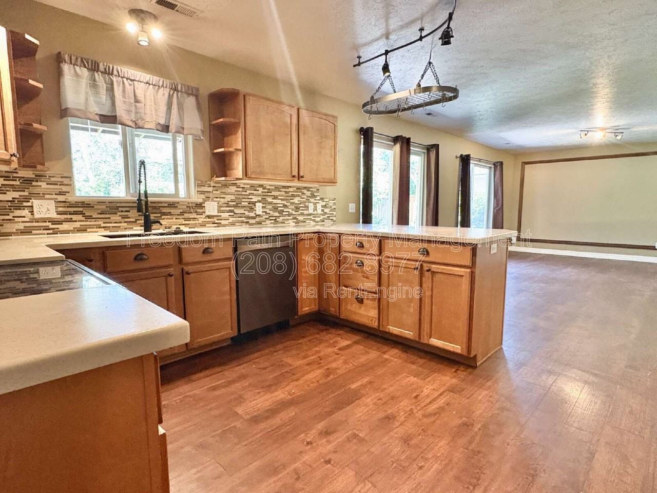 1955 W Ridgemont Ave - Photo 5 of 25