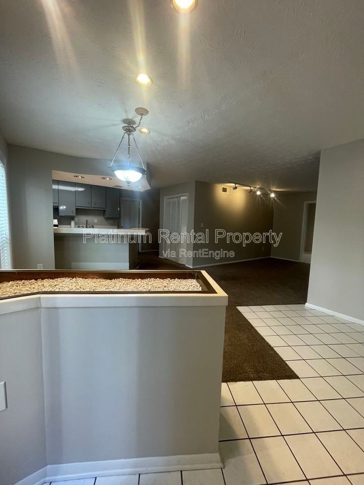 402 Wynnes Ridge Cir Se - Photo 5 of 47
