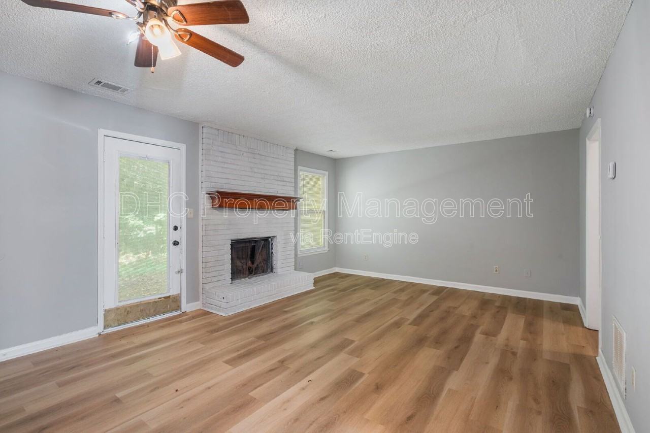 8079 Creekstone Way - Photo 4 of 11