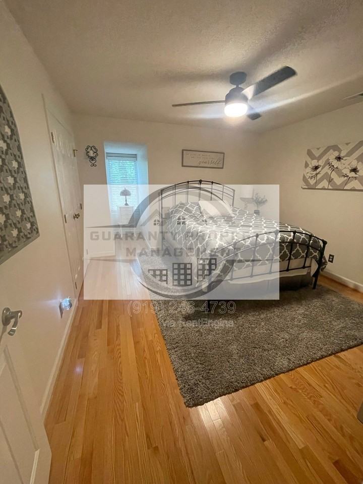 639 Greenwood Cir - Photo 5 of 13