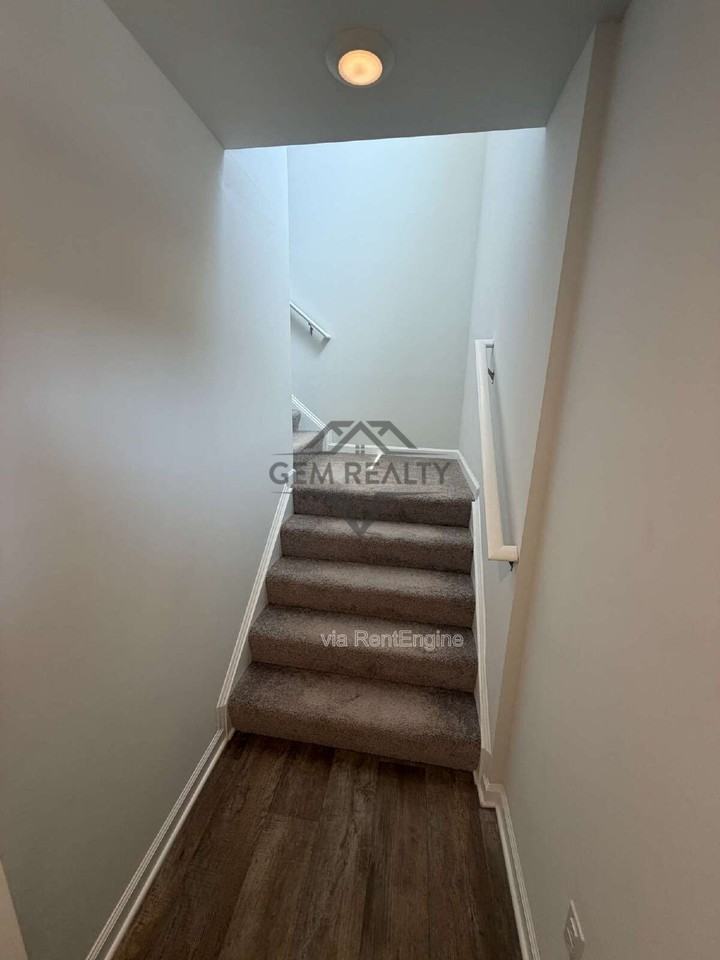 6619 Sacagawea St - Photo 4 of 50