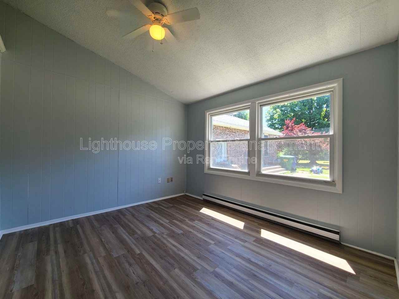 7806 Stevensville Baroda Rd - Photo 6 of 15