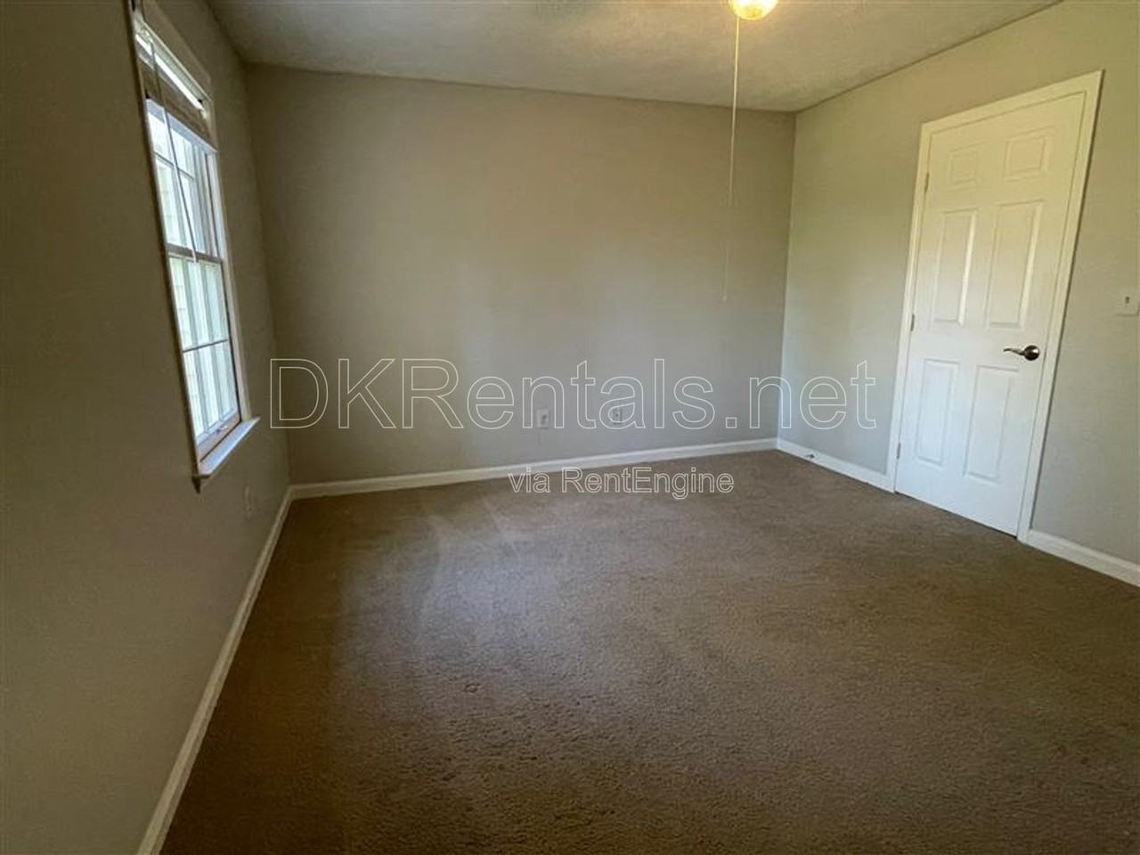 2930 Governors Ct - Photo 6 of 11