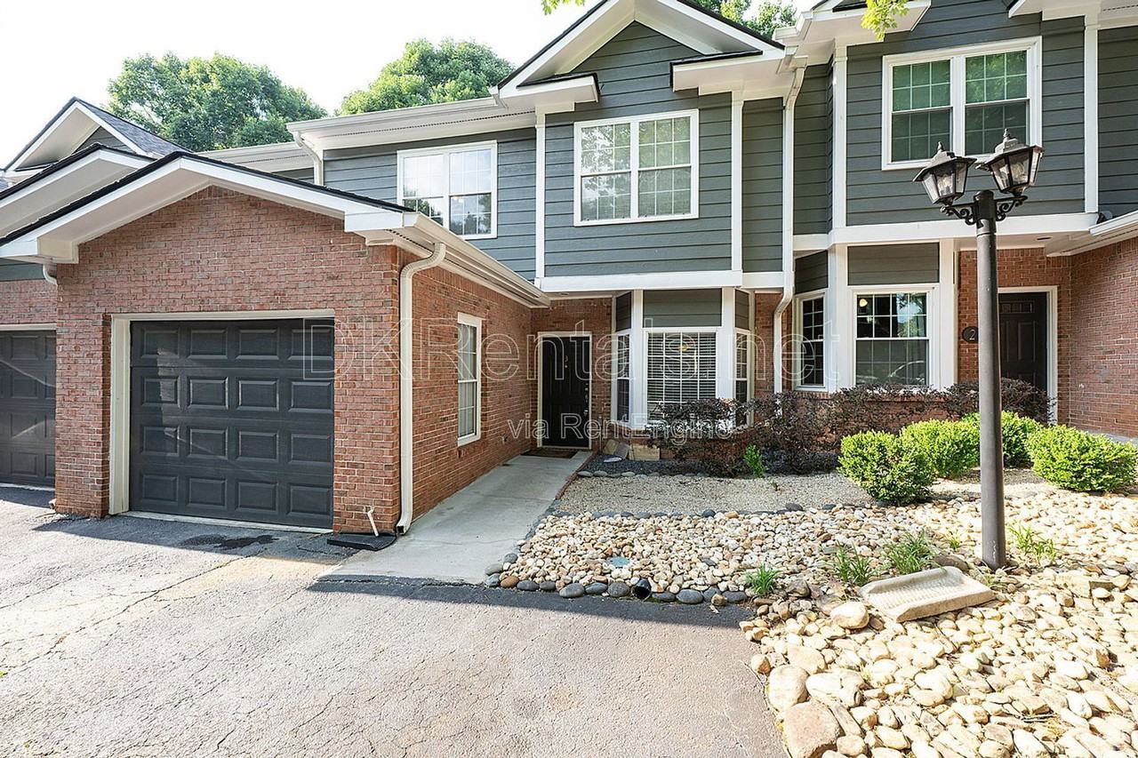 2680 Pine Tree Rd Ne #3 - Photo 2 of 26