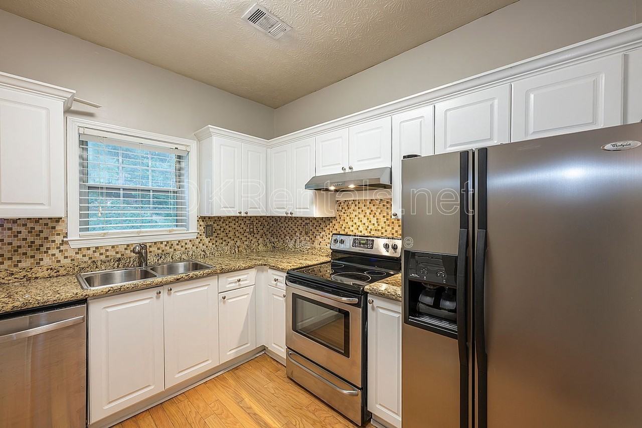 2680 Pine Tree Rd Ne #3 - Photo 7 of 26
