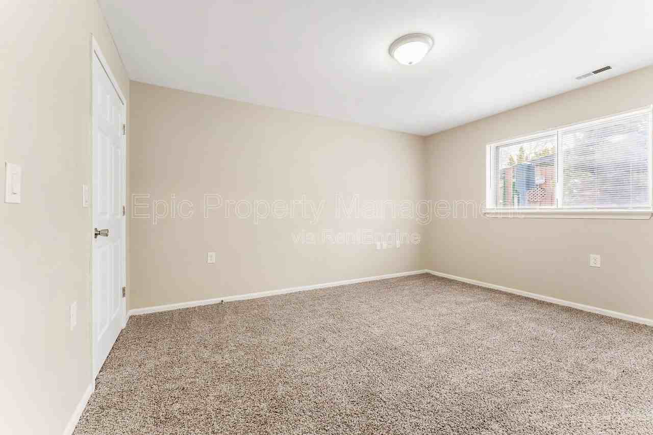 3670 S John Hix Rd #18 - Photo 7 of 12