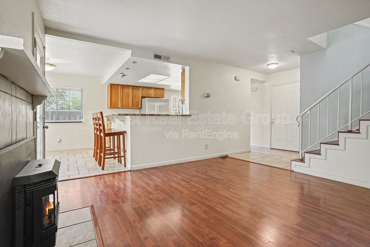 4014 Penny Ter #1 - Photo 6 of 24