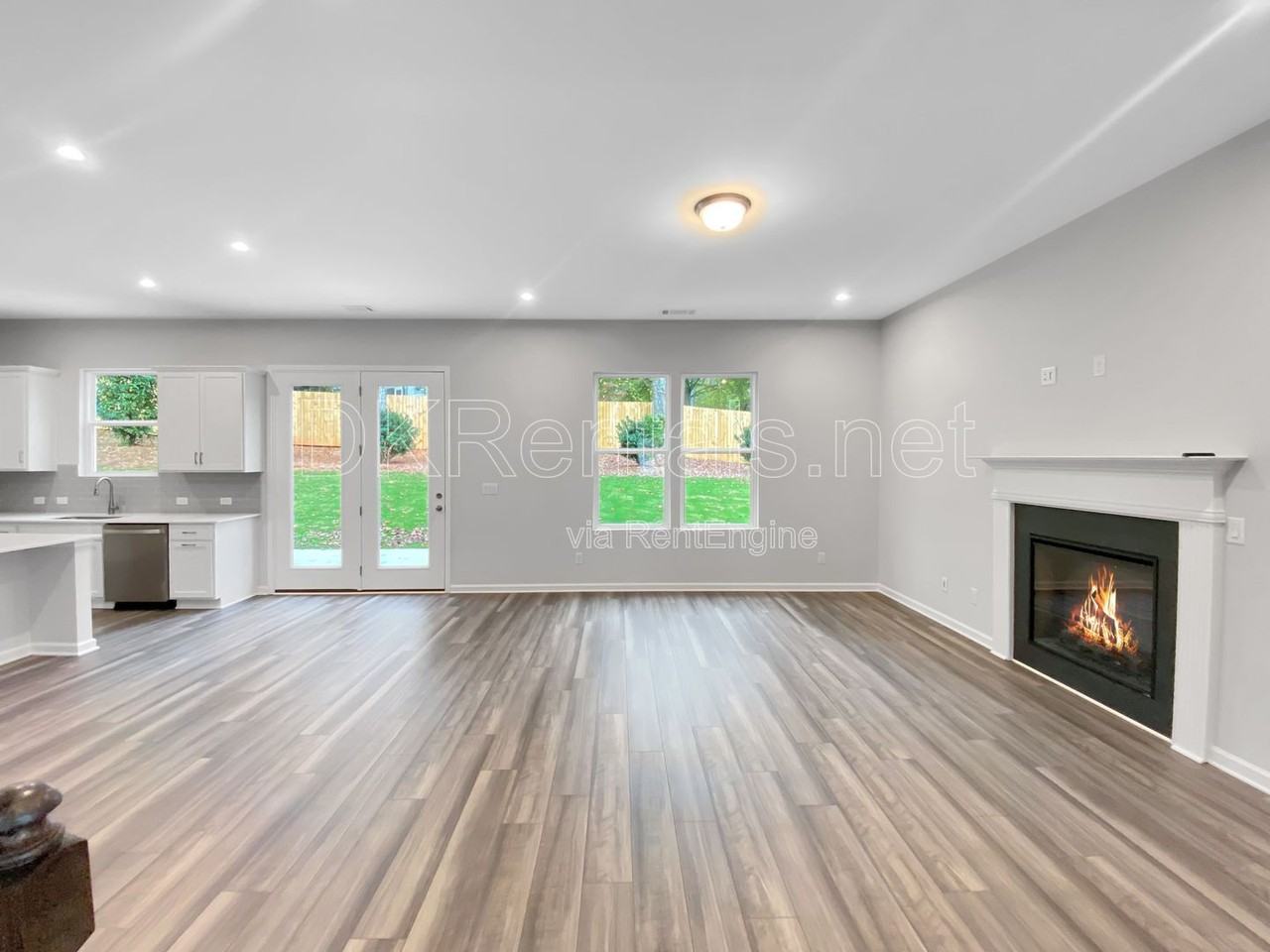 245 Birchwood Row - Photo 6 of 34