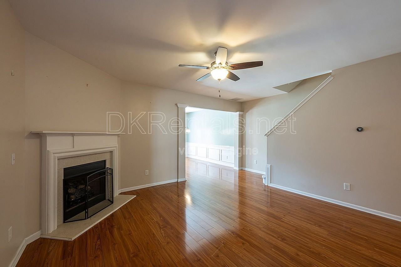 1959 Lakeshore Overlook Cir Nw - Photo 6 of 25