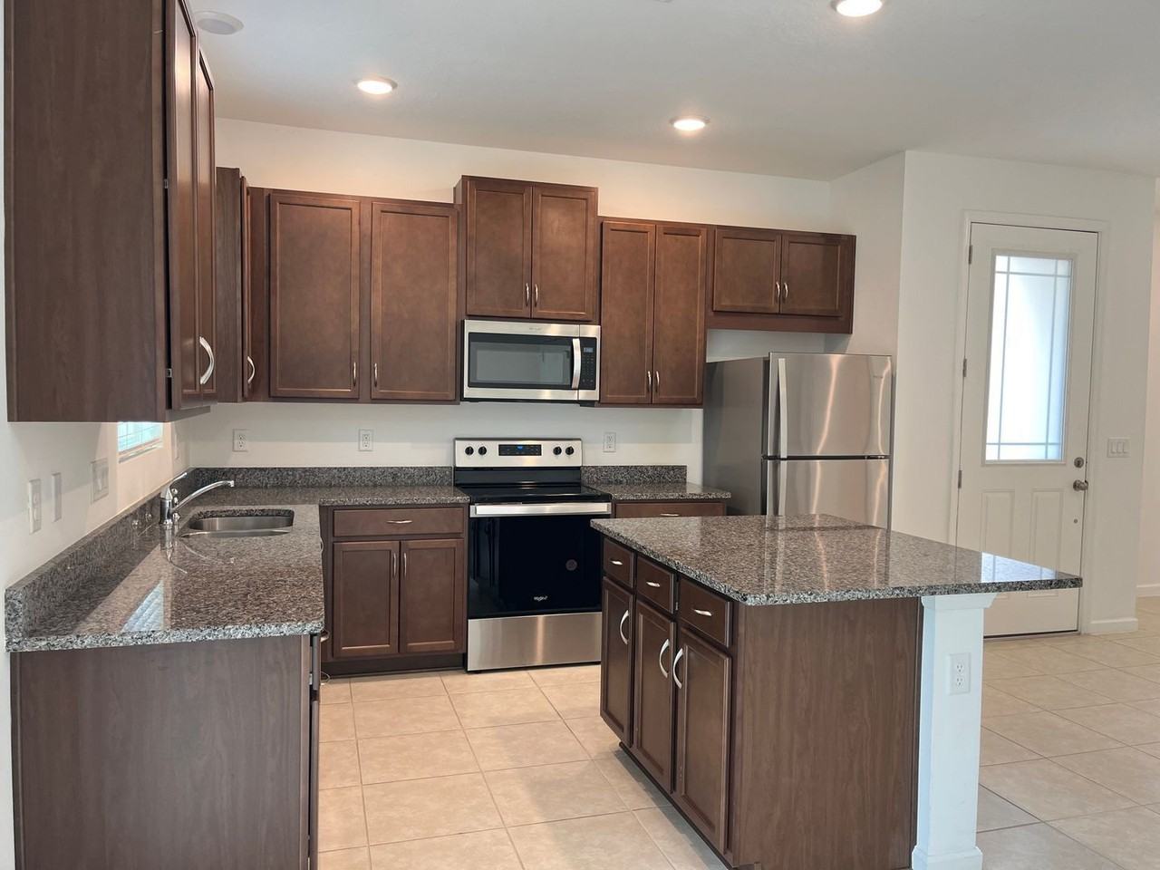 998 Spring Palms Loop - Photo 5 of 28