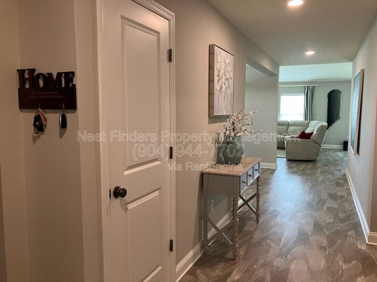 7842 Sunnydale Ln - Photo 4 of 40