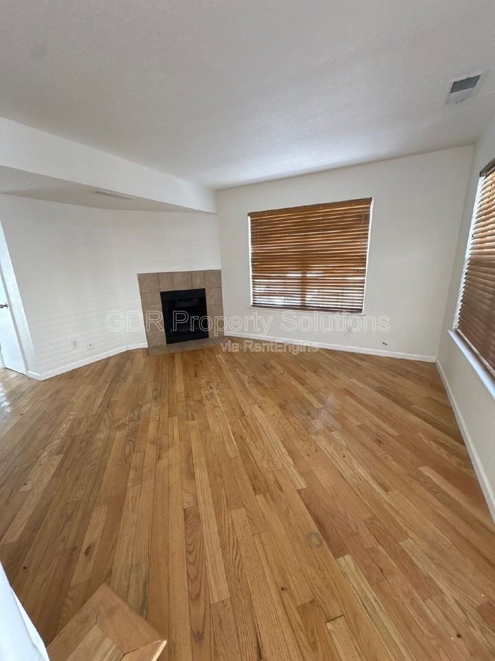 704 Fruit Ave Nw Apt B #Apt B