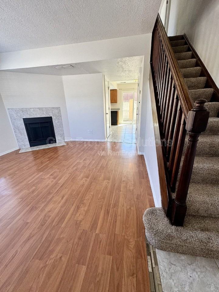 700 Fruit Ave Nw Apt A - Photo 6 of 26