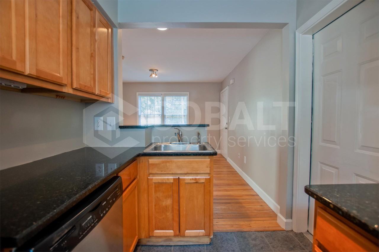 190 Kirkwood Rd Ne #H2 - Photo 3 of 16