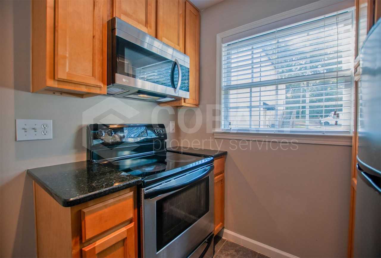 190 Kirkwood Rd Ne #H2 - Photo 4 of 16