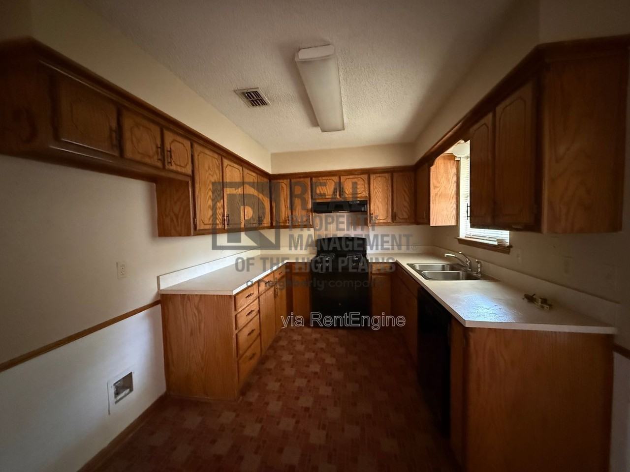 6503 Terryville Dr - Photo 5 of 10