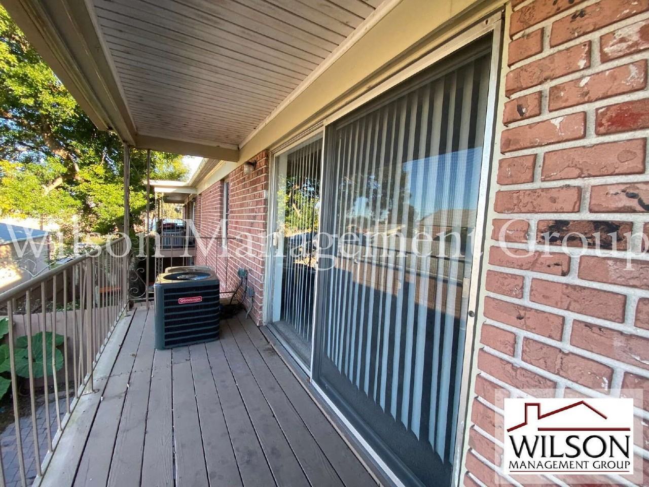 525 Georgetown Dr - Photo 4 of 30