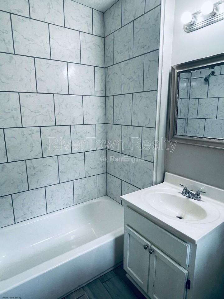 187 N Holmes St - Photo 7 of 13