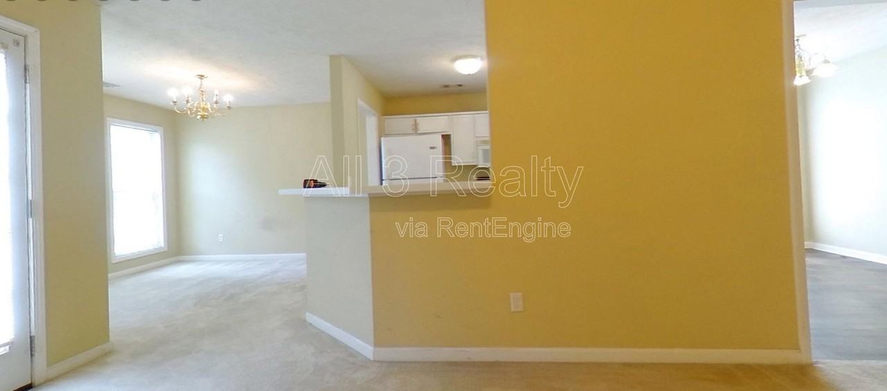133 Harbour Lake Dr - Photo 4 of 19