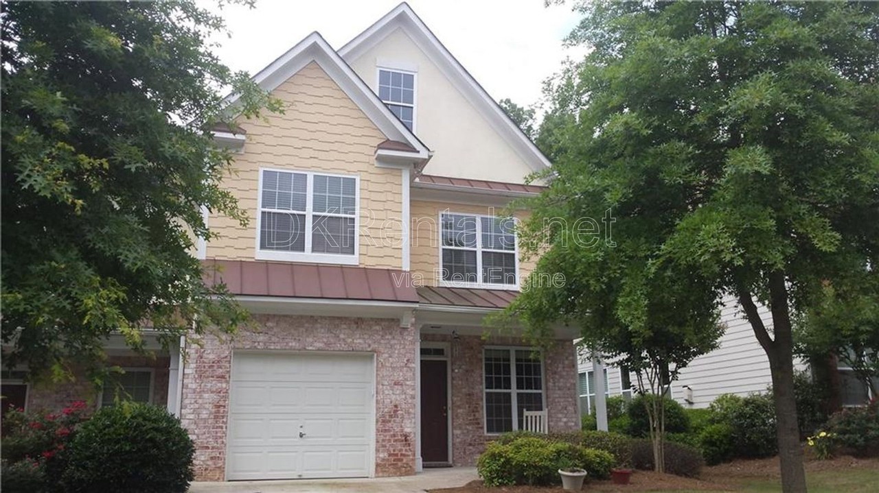 388 Saint Claire Dr