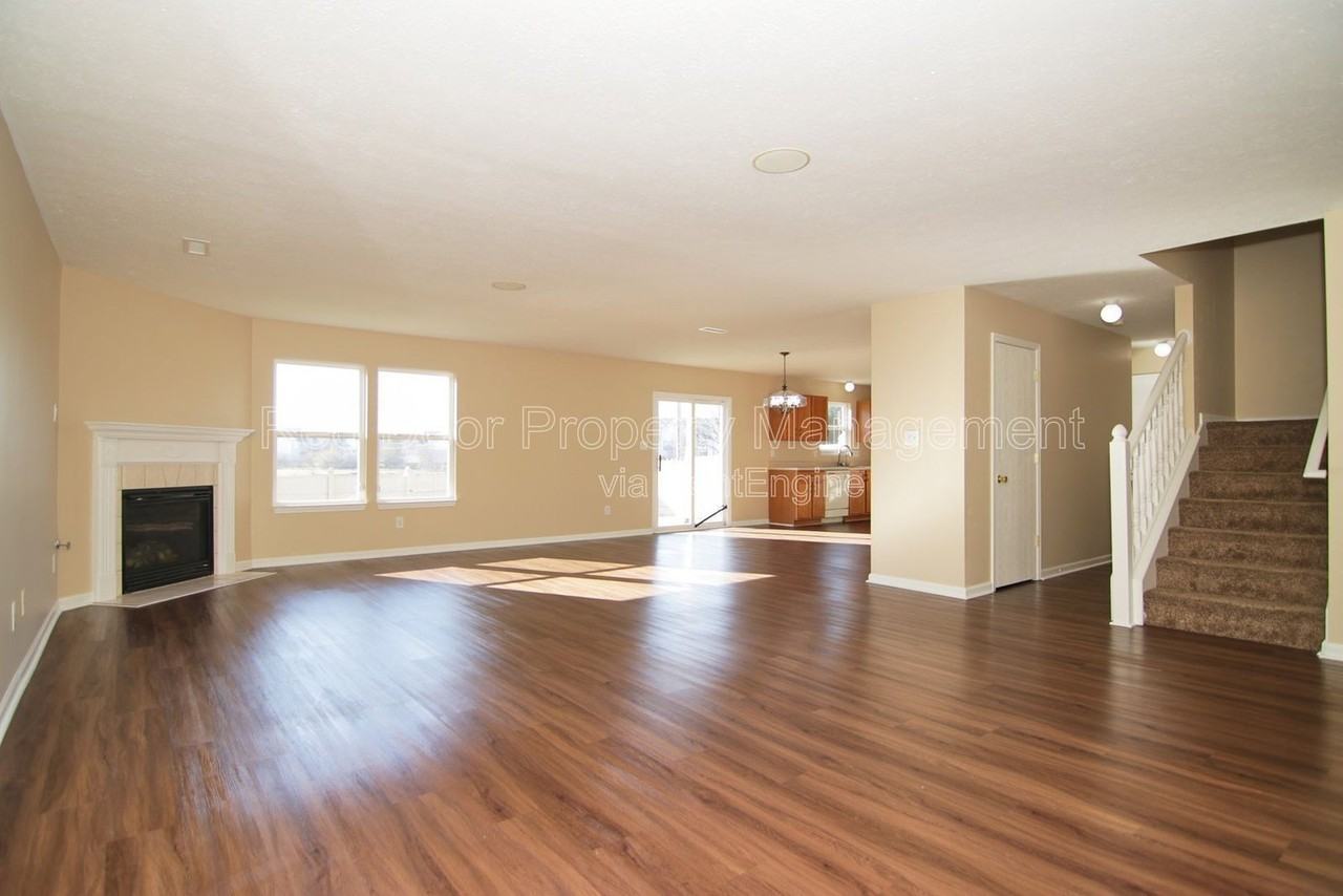 12419 Deerview Dr - Photo 2 of 27