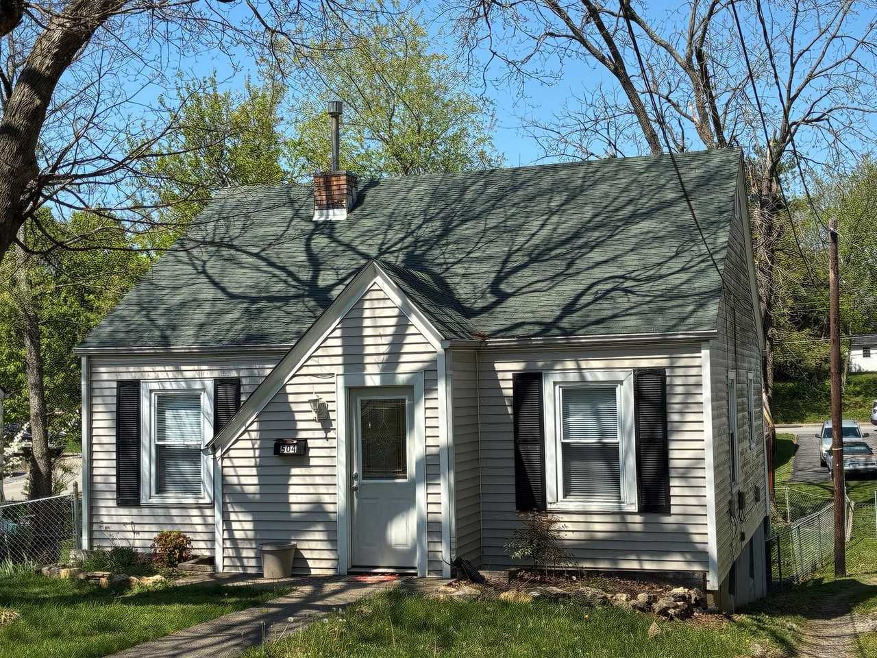 504 Henry St - Photo 3 of 50