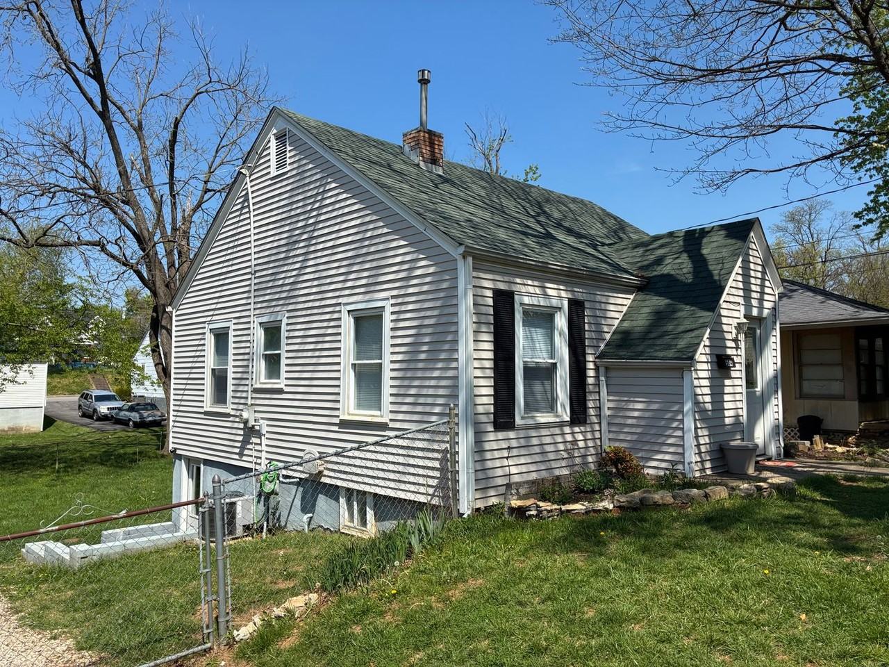 504 Henry St - Photo 4 of 50