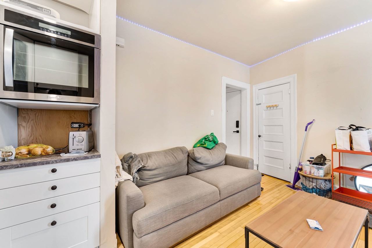 140 Stewart Street - Photo 3 of 12