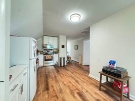 featured image of 56 Hillside Pl #4