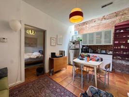 featured image of 924 State St #7