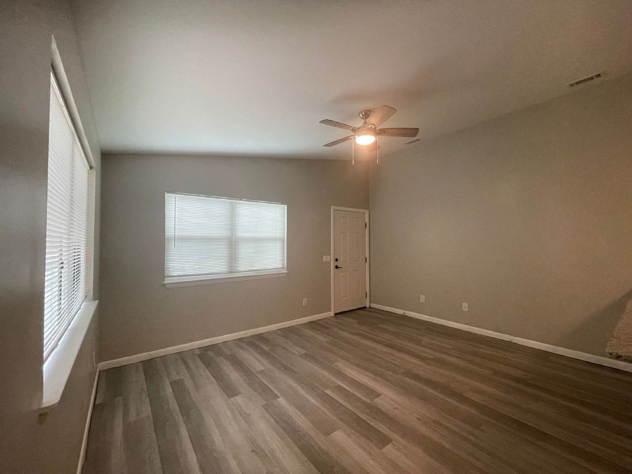 8201 Sunset Ave A - 1 - Photo 3 of 10