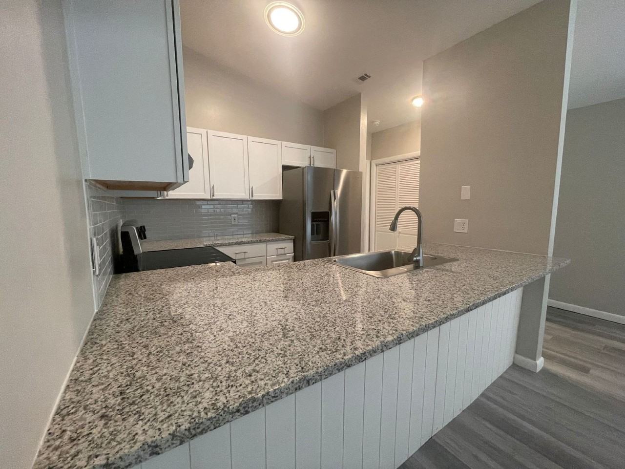 8201 Sunset Ave A - 1 - Photo 6 of 10