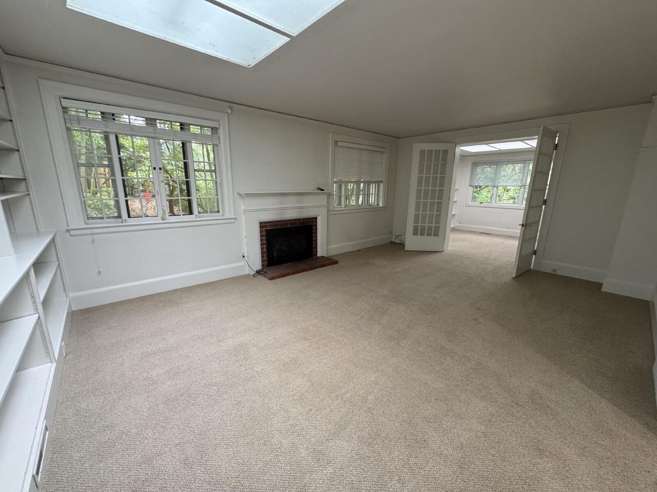 10131 Se Cambridge Ln - Photo 3 of 20